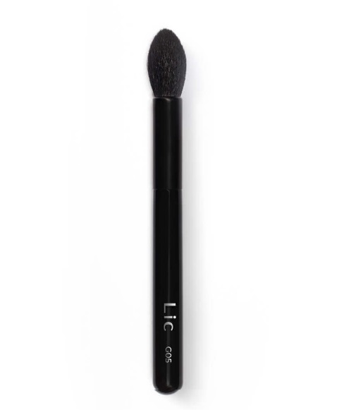 LIC Кисть для хайлайтера и коррекции средняя Makeup Artist Brush G05